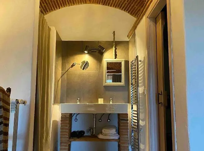 Hotel Carbo De *