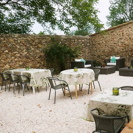 Hotel Carbo De *