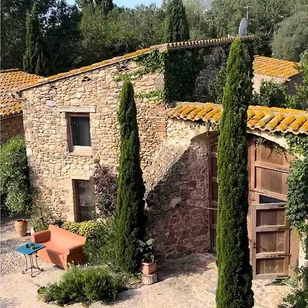 Hotel Carbó De *